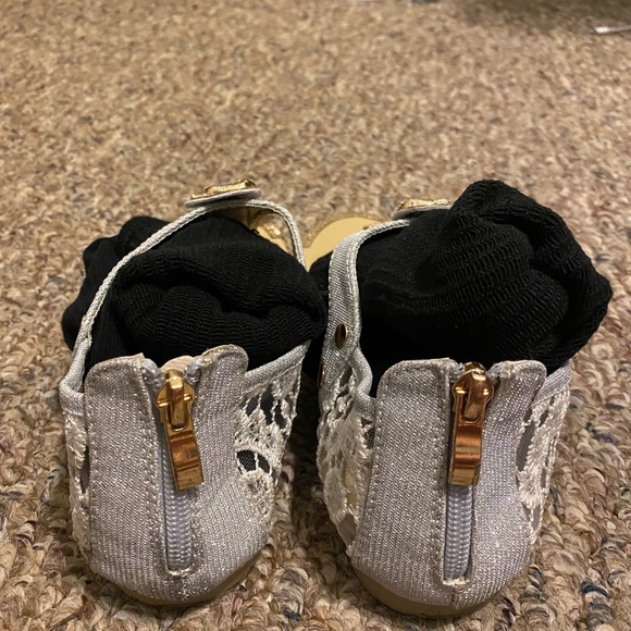 Sandals - Picture 3 of 5